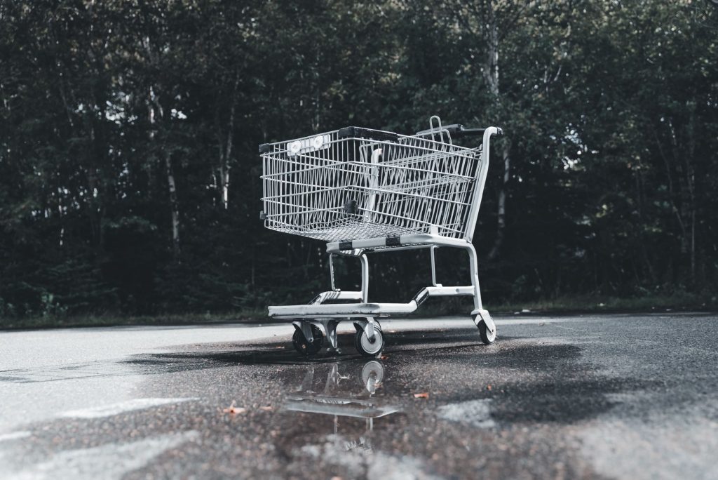 How to Recover Lost WooCommerce Sales: Automating Abandoned Cart Recovery with AI